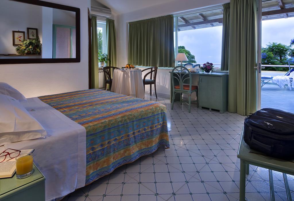 Hotel Carlo Magno Forio di Ischia Екстериор снимка