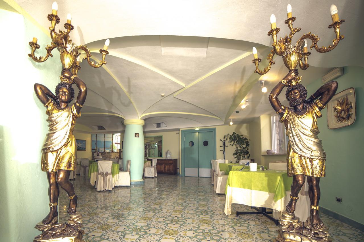 Hotel Carlo Magno Forio di Ischia Екстериор снимка