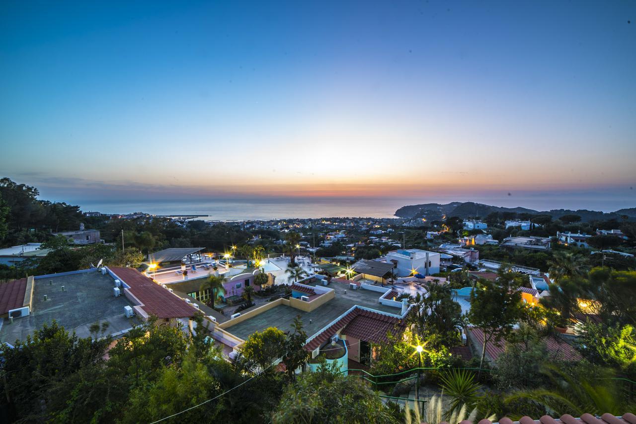 Hotel Carlo Magno Forio di Ischia Екстериор снимка