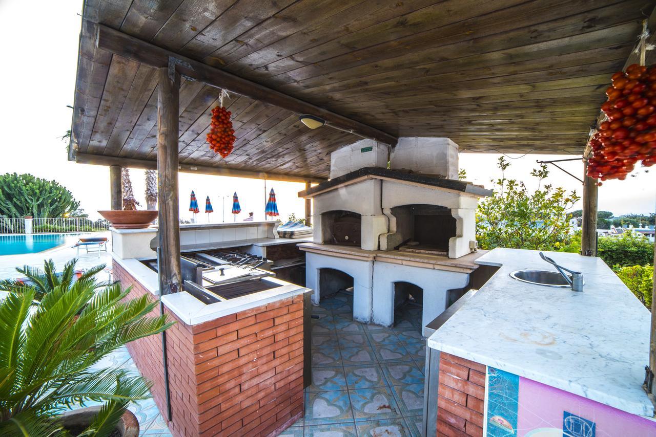 Hotel Carlo Magno Forio di Ischia Екстериор снимка