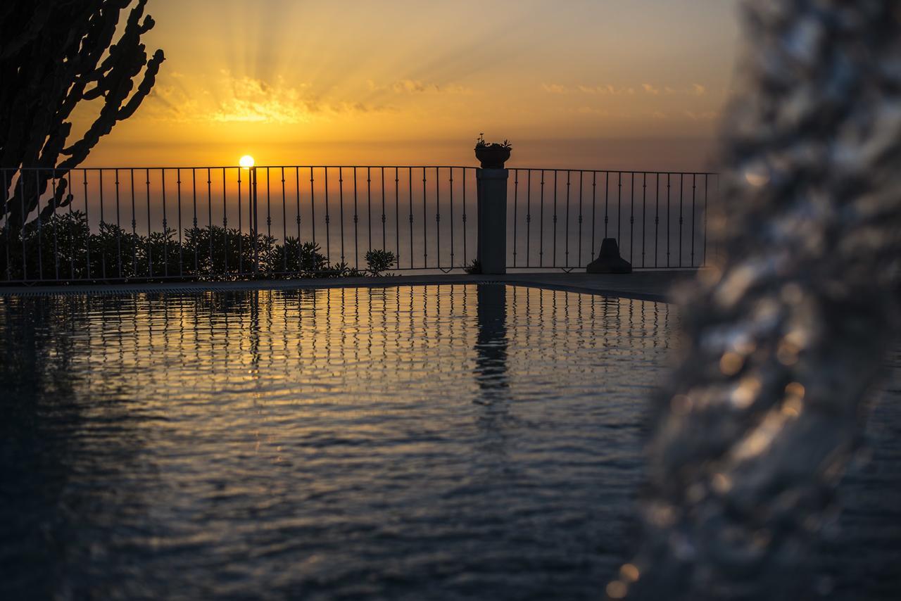 Hotel Carlo Magno Forio di Ischia Екстериор снимка