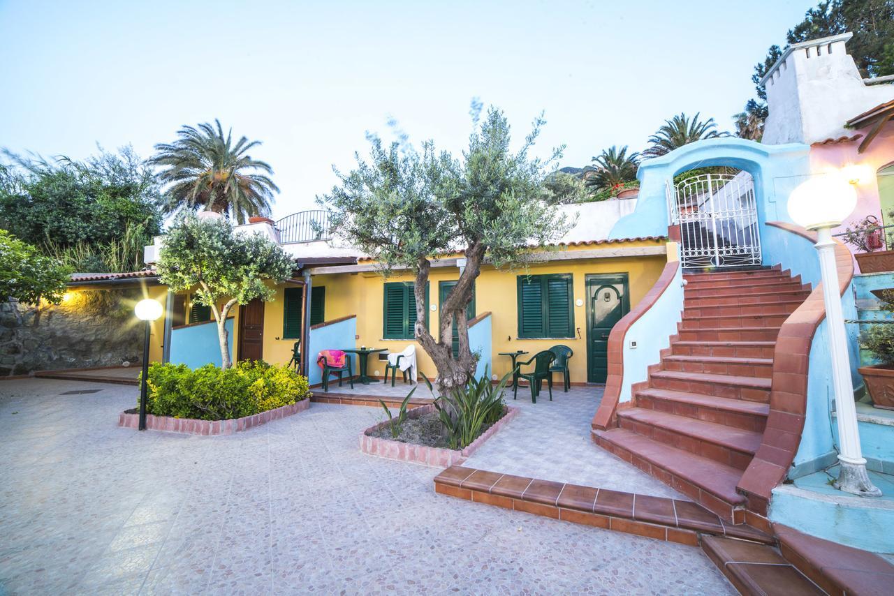Hotel Carlo Magno Forio di Ischia Екстериор снимка