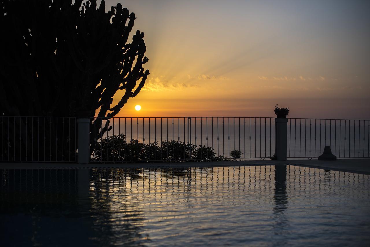 Hotel Carlo Magno Forio di Ischia Екстериор снимка